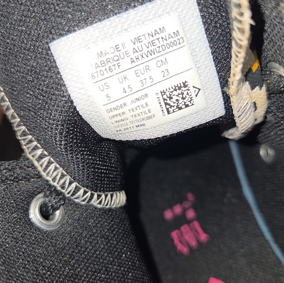 Converse Pixalated Leopard Print Girls High Top Chuck Taylors Size 5 - Picture 4 of 4